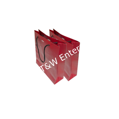 Bom preço. Sacos de compras de papel personalizados de alça de nylon Tipo de fundo rígido com laminação brilhante / mate on-line